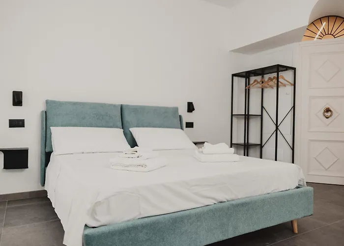 Opuntia Sea チェファル